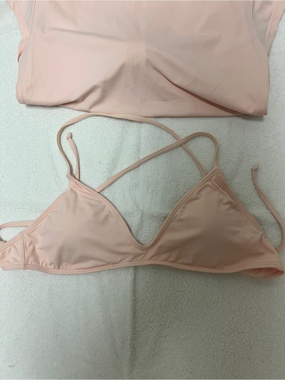 Carve Designs Blush Pink Short Sleeve rashguard and matching bikini top - Picture 5 of 7